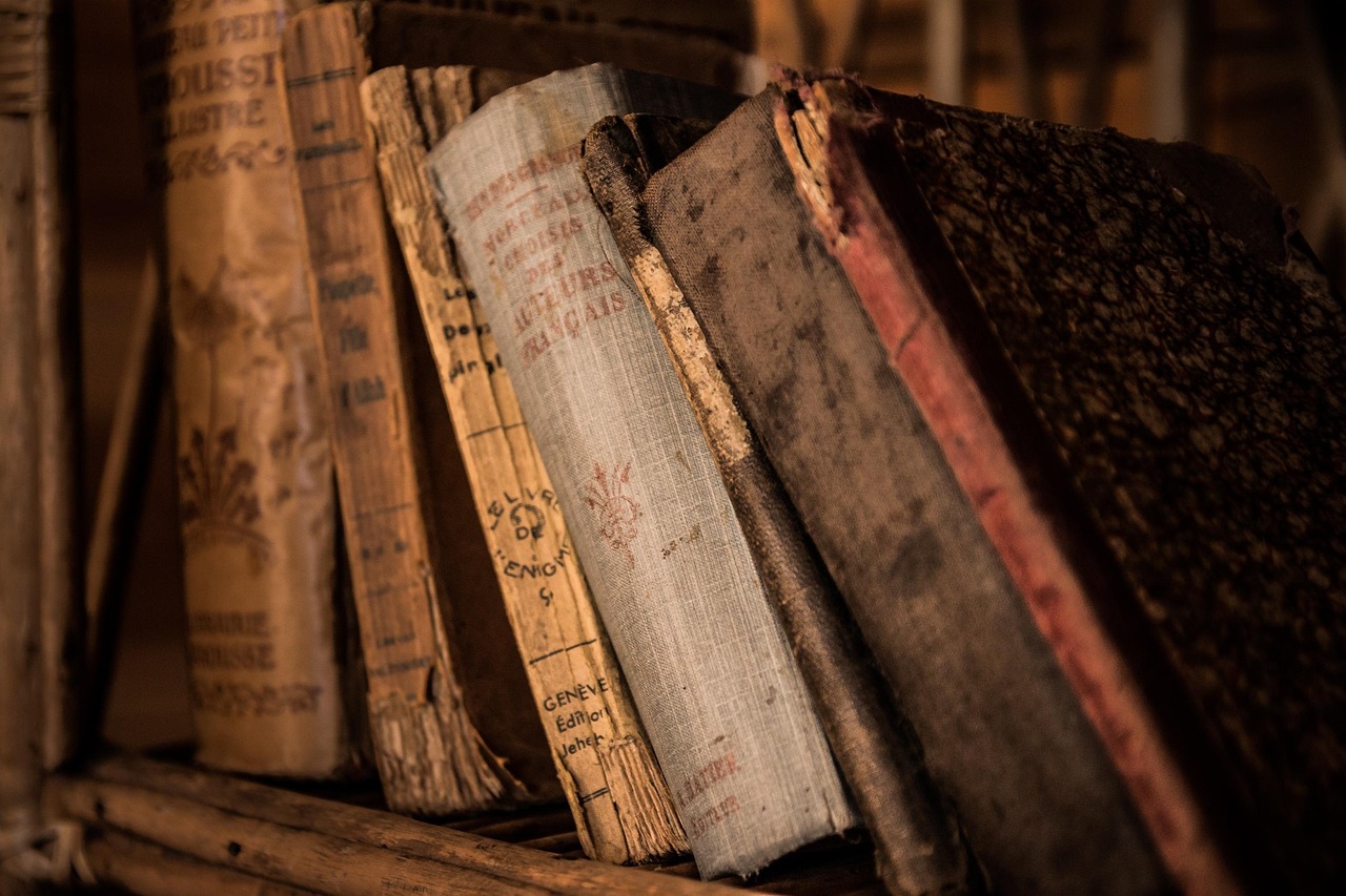 A Homestead Library: Building a Shelf of Books That Actually Get Used